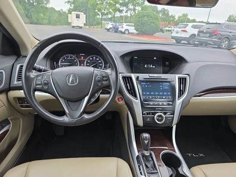 Used 2018 Acura TLX FWD image 13