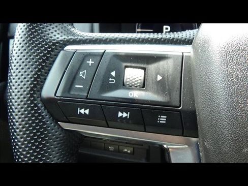Used 2023 Mitsubishi Outlander SE image 20
