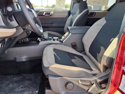 New 2025 Ford Bronco Big Bend image 6