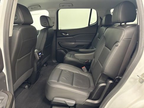 Used 2023 GMC Acadia SLT image 28