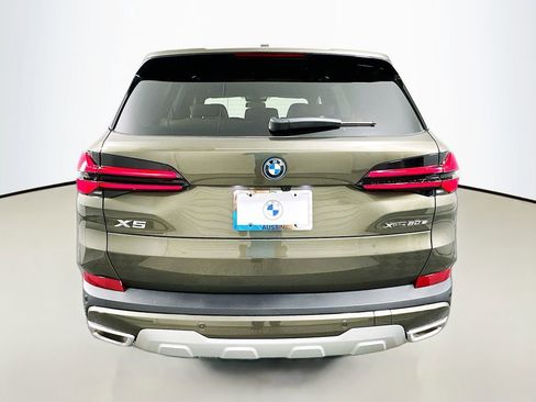 New 2026 BMW X5 xDrive50e image 6