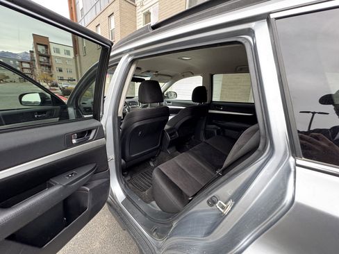 Used 2013 Subaru Outback 2.5i Premium image 21