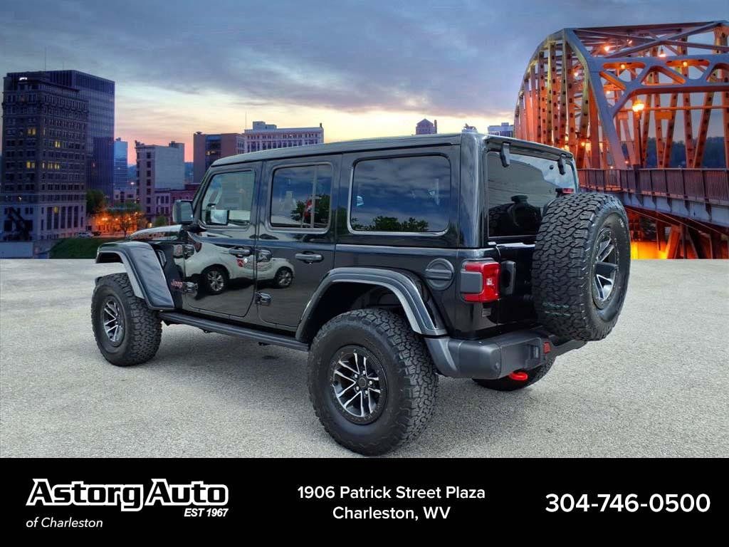 Used 2025 Jeep Wrangler Unlimited Rubicon AWD/4WD image 5
