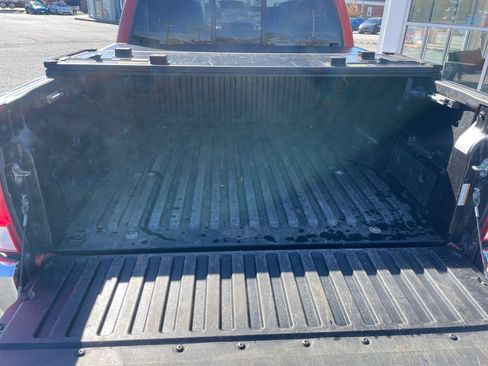 Used 2016 Toyota Tacoma SR5 image 17