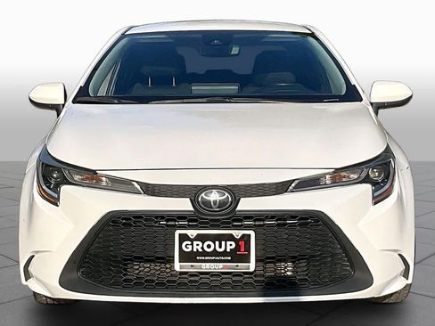 Used 2022 Toyota Corolla LE FWD image 4