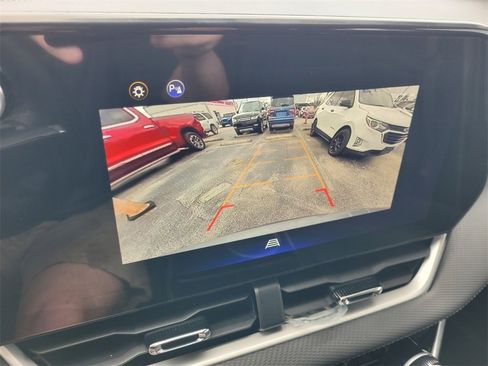 Certified 2025 Chevrolet Equinox LT image 33