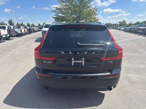 Used 2021 Volvo XC60 T5 Momentum w/ Advanced Package AWD/4WD image 5