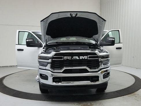 New 2026 RAM 3500 Tradesman w/ Chrome Appearance Group A AWD/4WD image 10