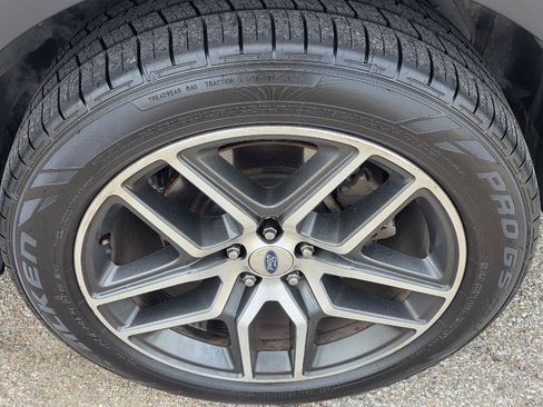 Used 2018 Ford Explorer Sport w/ Equipment Group 401A AWD/4WD image 56