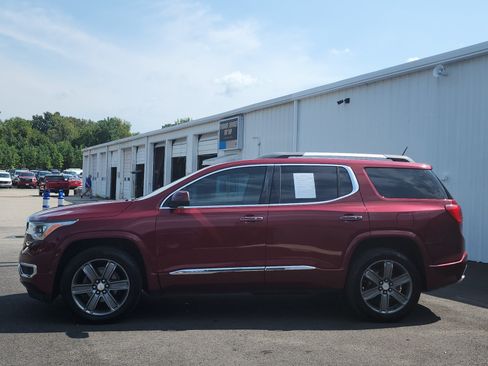 Used 2017 GMC Acadia Denali FWD image 2