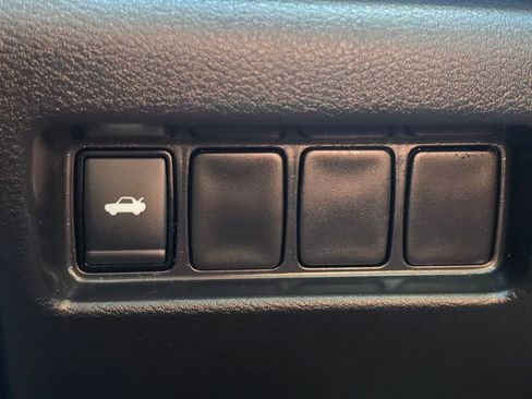 Used 2019 Nissan Maxima 3.5 SV w/ Floor Mat Group FWD image 25