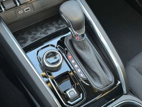 New 2026 GMC Canyon Elevation w/ Convenience Package image 35