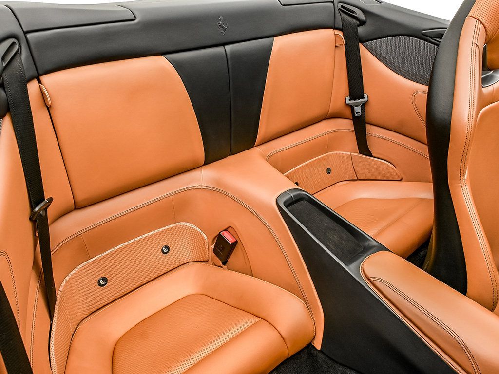 Certified 2019 Ferrari Portofino RWD image 22