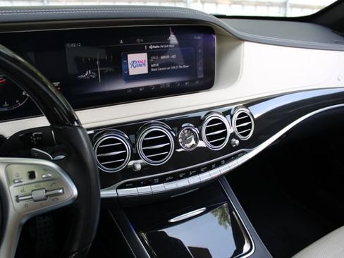 Used 2020 Mercedes-Benz S 560 Sedan w/ AMG Line Exterior image 18