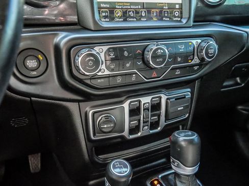 Used 2021 Jeep Wrangler Unlimited Sahara AWD/4WD image 54