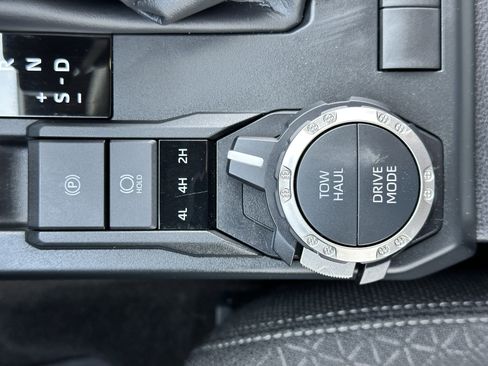 Used 2025 Toyota 4Runner SR5 image 39