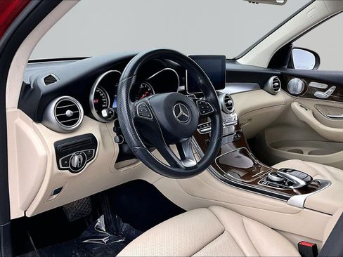 Used 2017 Mercedes-Benz GLC 300 4MATIC image 14