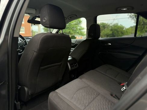 Used 2019 Chevrolet Equinox LT FWD image 11