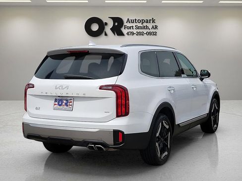 Used 2025 Kia Telluride S AWD/4WD image 5