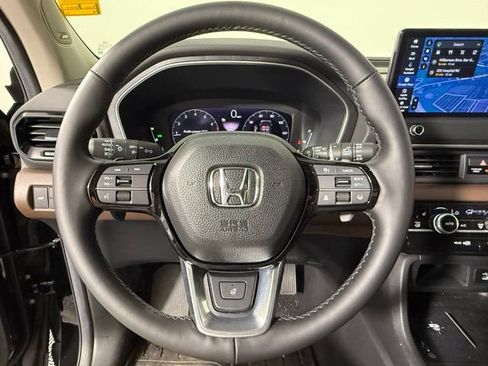 Used 2026 Honda Pilot Elite image 17