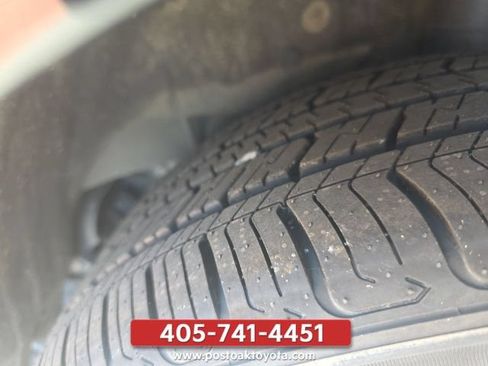 Used 2025 Toyota Corolla LE FWD image 26