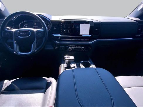 Used 2024 GMC Sierra 1500 SLT AWD/4WD image 16