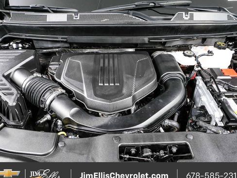 Certified 2025 Chevrolet Traverse LT FWD image 36