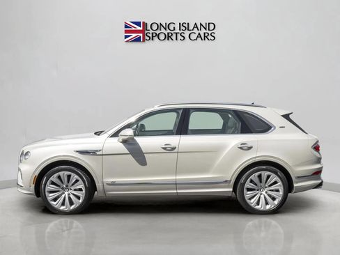 Used 2022 Bentley Bentayga AWD/4WD image 7