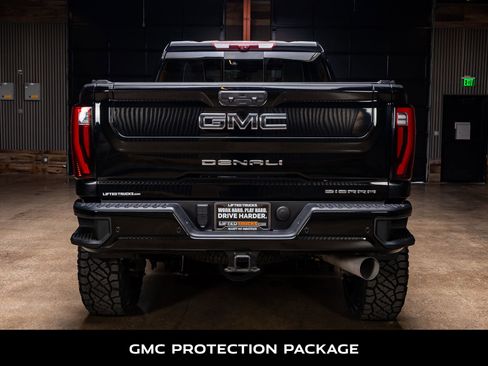 Used 2024 GMC Sierra 2500 Denali Ultimate w/ Max Trailering Package AWD/4WD image 8