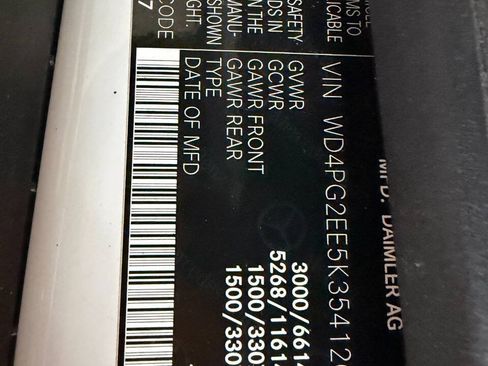 Used 2019 Mercedes-Benz Metris Passenger image 28