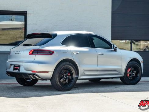 Used 2015 Porsche Macan Turbo image 50