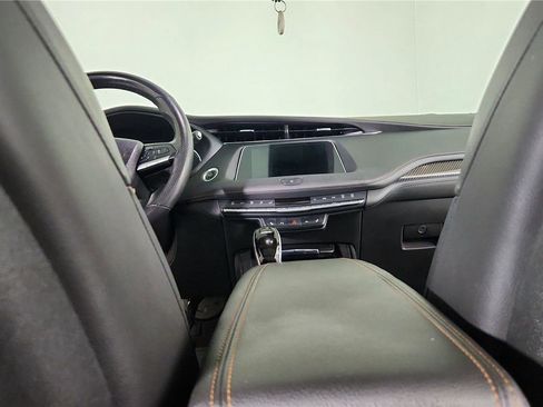 Used 2021 Cadillac XT4 Sport w/ Cold Weather Package image 21