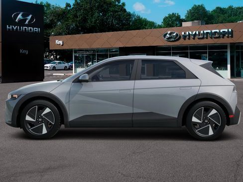 New 2026 Hyundai Ioniq 5 SEL image 5