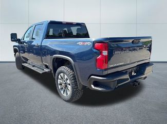 Used 2022 Chevrolet Silverado 2500 Custom w/ Custom Convenience Package AWD/4WD video 2