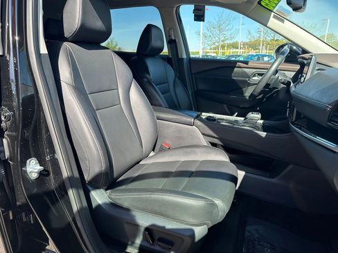 Used 2023 Nissan Rogue SL AWD/4WD image 11
