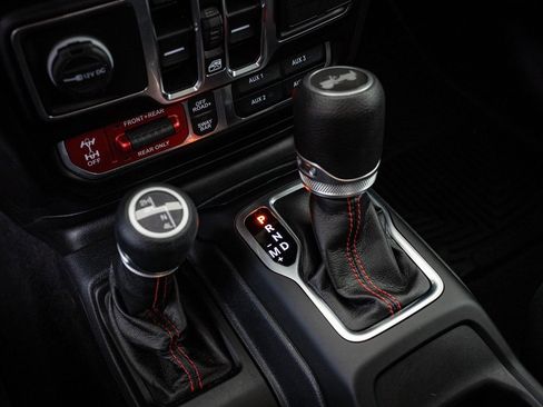 Used 2021 Jeep Wrangler Unlimited Rubicon image 27