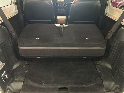 Used 2017 Jeep Wrangler Sahara w/ Dual Top Group AWD/4WD image 9
