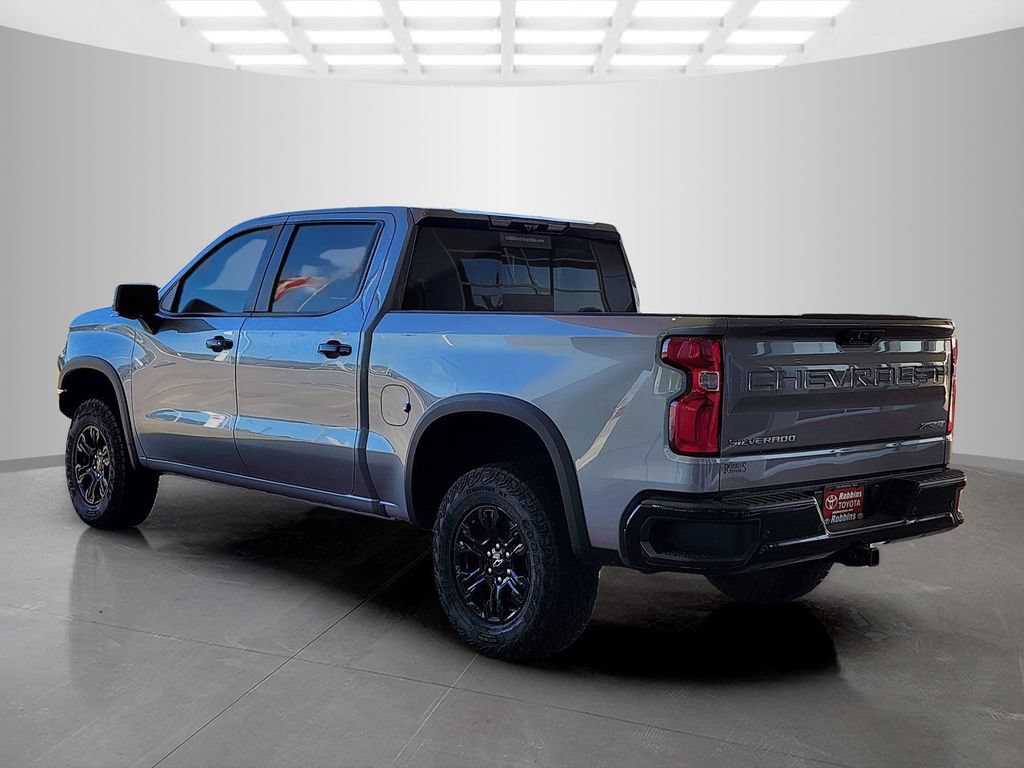 Used 2023 Chevrolet Silverado 1500 ZR2 w/ Technology Package AWD/4WD image 7