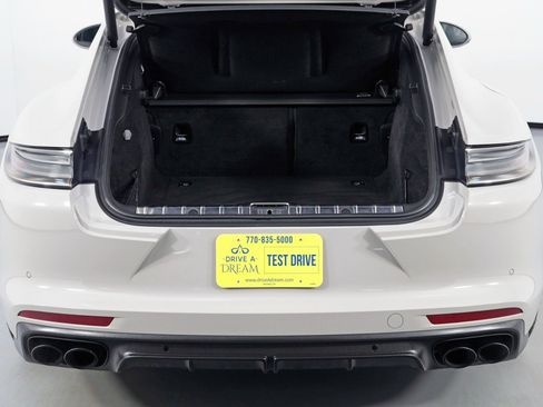 Used 2022 Porsche Panamera Turbo S w/ Premium Package image 10