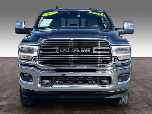 Used 2023 RAM 2500 Laramie AWD/4WD image 3