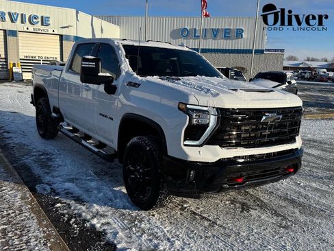 Used 2025 Chevrolet Silverado 2500 LTZ w/ Trail Boss Package image 1