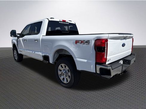 New 2025 Ford F250 Lariat w/ Lariat Ultimate Package image 8