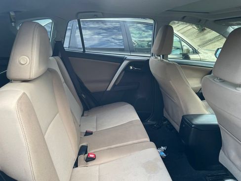 Used 2014 Toyota RAV4 XLE FWD image 10