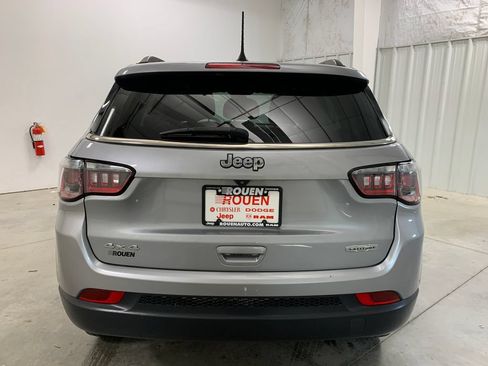 Used 2022 Jeep Compass Latitude AWD/4WD image 7