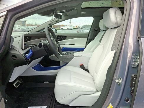 New 2026 Cadillac Optiq Luxury 1 image 6