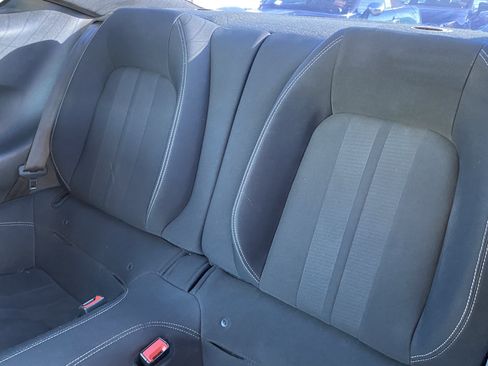 Used 2019 Ford Mustang Coupe RWD image 13