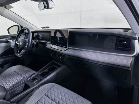 Certified 2025 Volkswagen Tiguan S AWD/4WD image 28