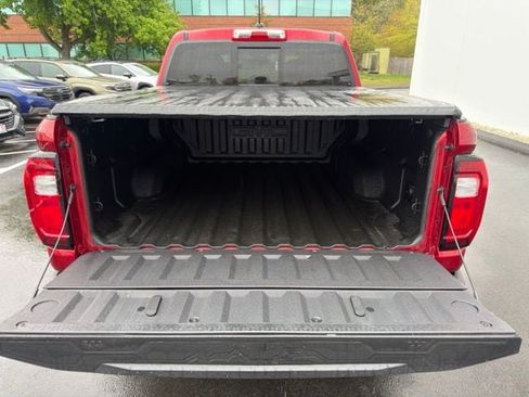 Used 2024 GMC Canyon AT4 w/ AT4 Premium Package AWD/4WD image 24