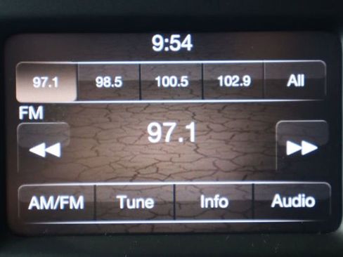 Used 2020 Jeep Gladiator Sport image 30