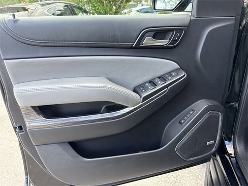 Used 2018 Chevrolet Tahoe LT image 13